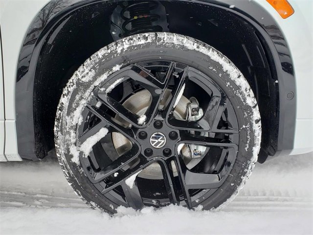 New 2026 Volkswagen Tiguan SE R-Line image 12