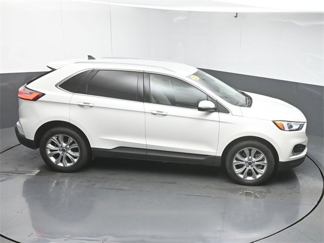 Used 2021 Ford Edge Titanium image 48