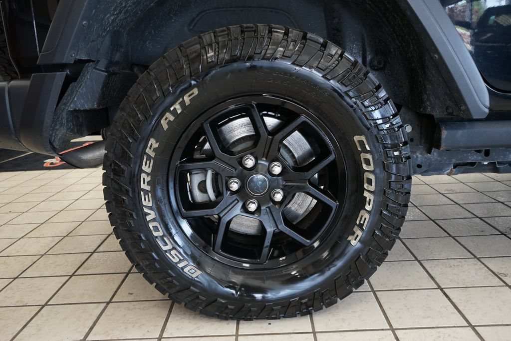 Used 2024 Jeep Wrangler Unlimited AWD/4WD image 59