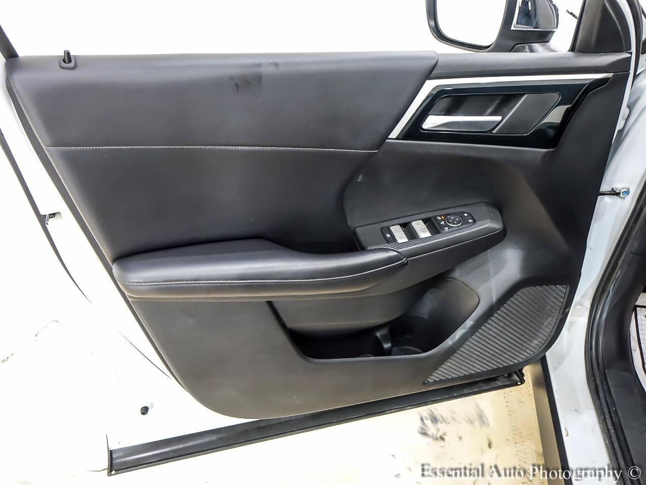 Used 2023 Mitsubishi Outlander SE FWD image 28