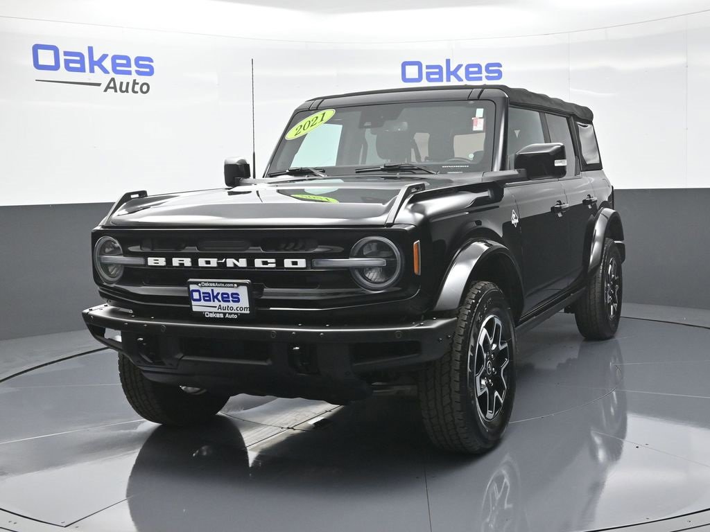 Used 2021 Ford Bronco Outer Banks image 3