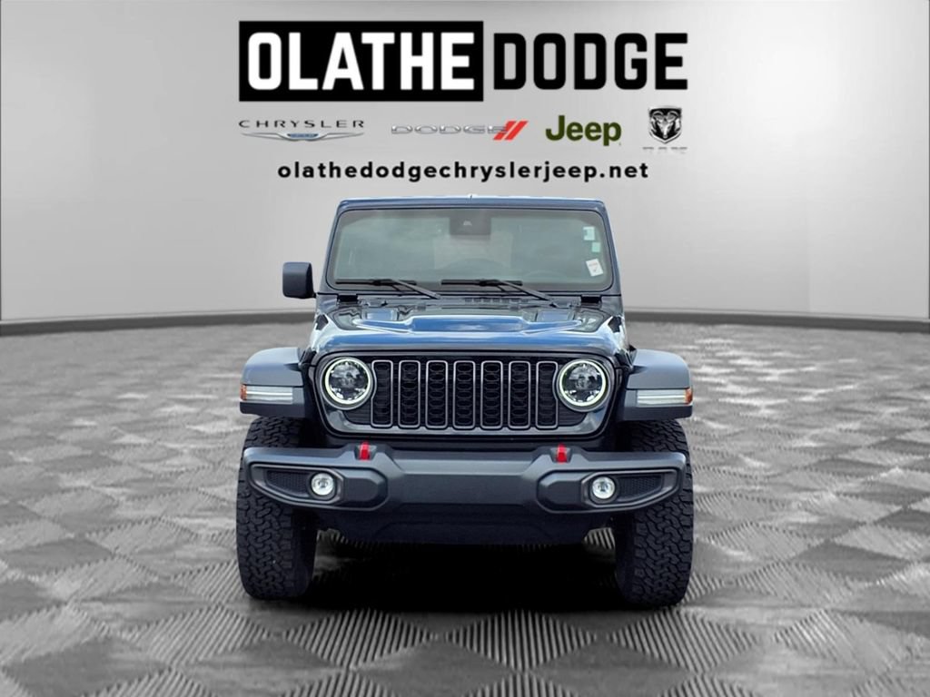 Certified 2025 Jeep Wrangler Unlimited Rubicon AWD/4WD image 32