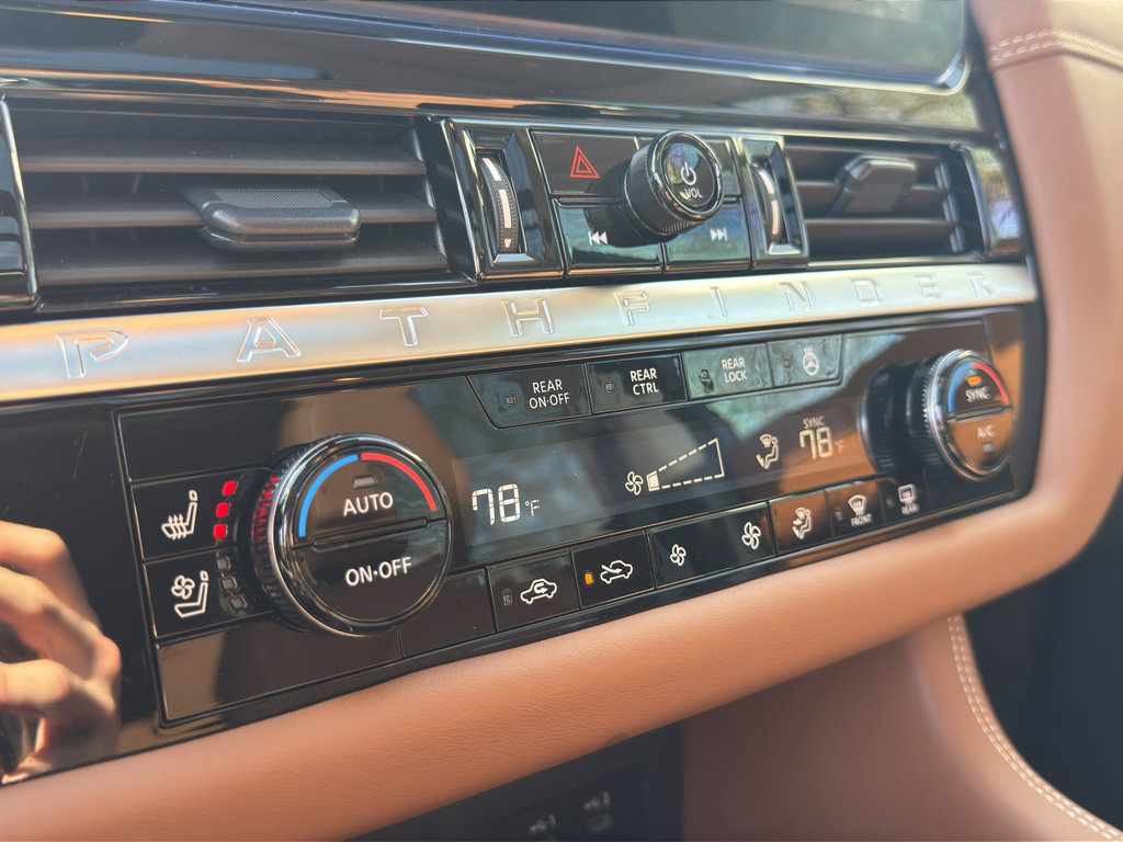 New 2026 Nissan Pathfinder Platinum image 27