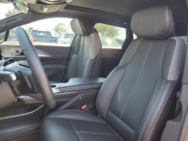 Certified 2024 Cadillac Lyriq Tech AWD/4WD image 23