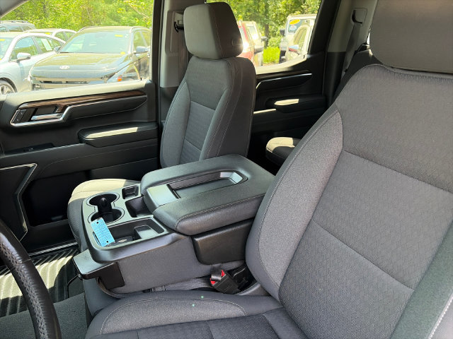 Used 2022 Chevrolet Silverado 1500 LT AWD/4WD image 18