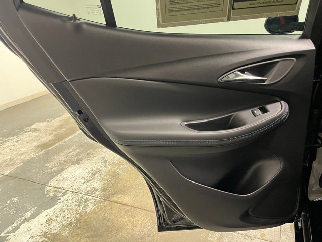 Used 2025 Buick Encore GX Sport Touring w/ Advanced Technology Package image 22