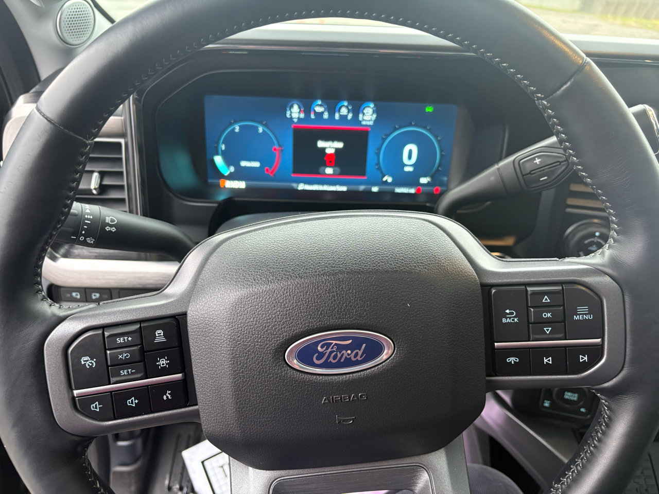 Used 2024 Ford F350 Lariat w/ Lariat Ultimate Package image 38