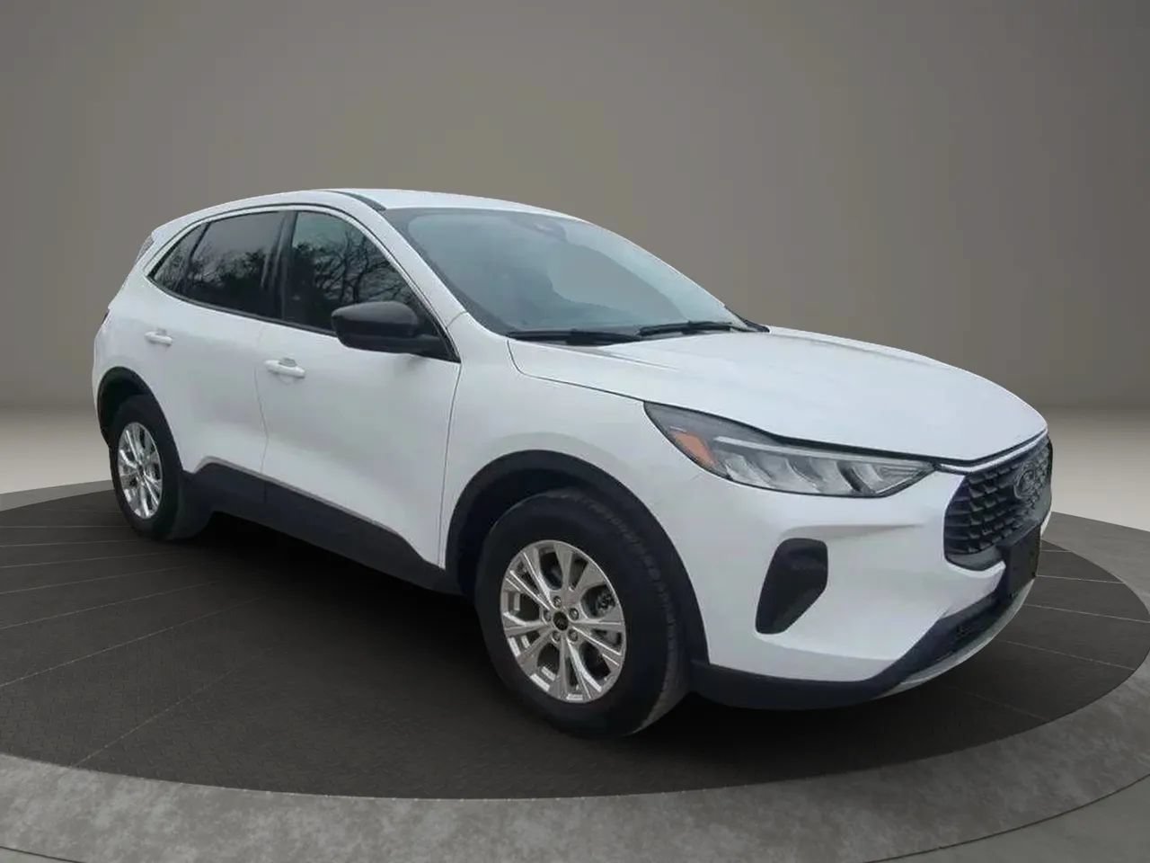 Used 2024 Ford Escape Active AWD/4WD image 5