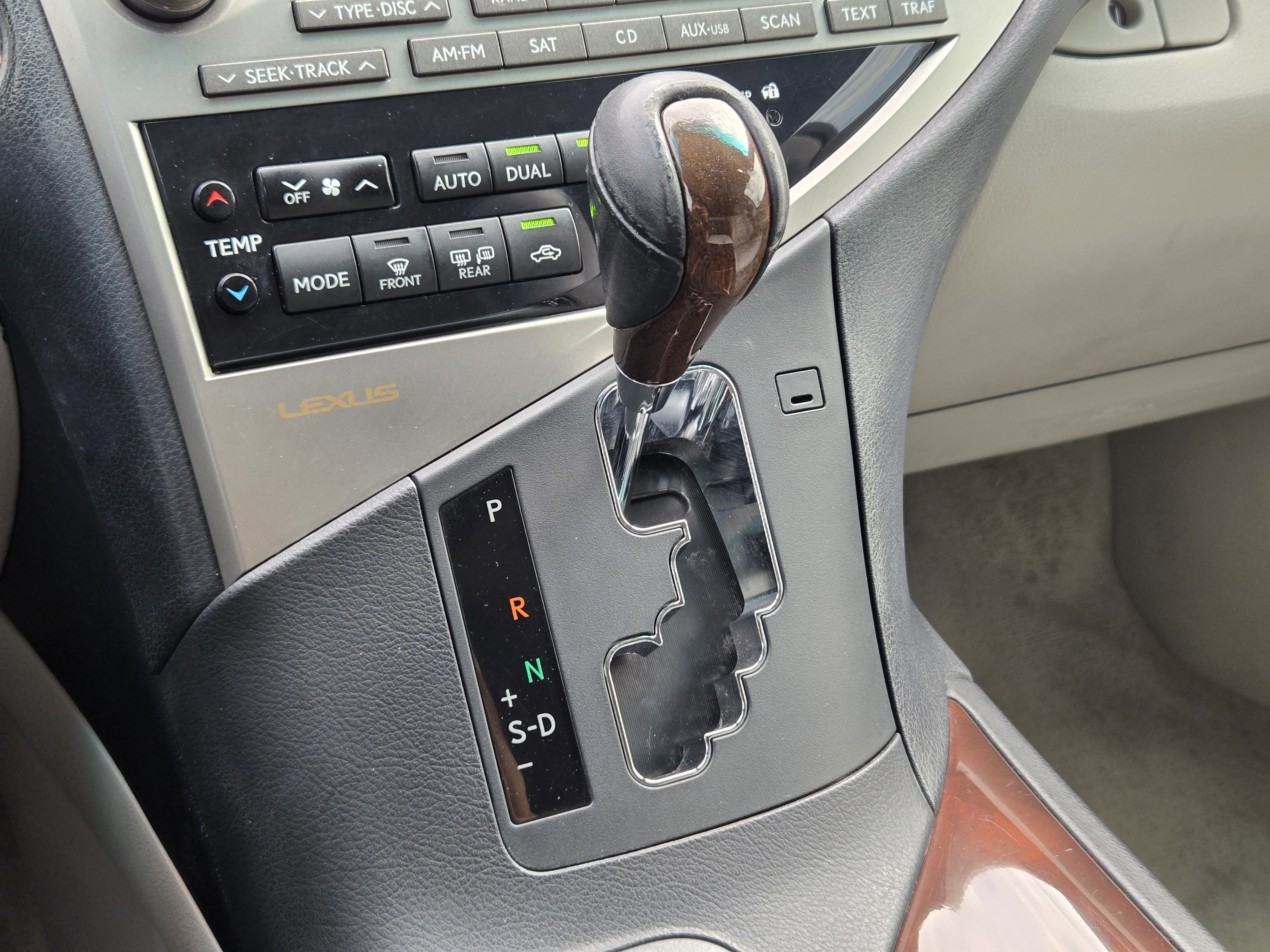 Used 2012 Lexus RX 350 FWD w/ Premium Pkg image 16