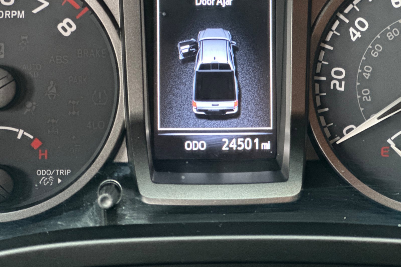 Used 2021 Toyota Tacoma TRD Sport w/ Technology Package image 33