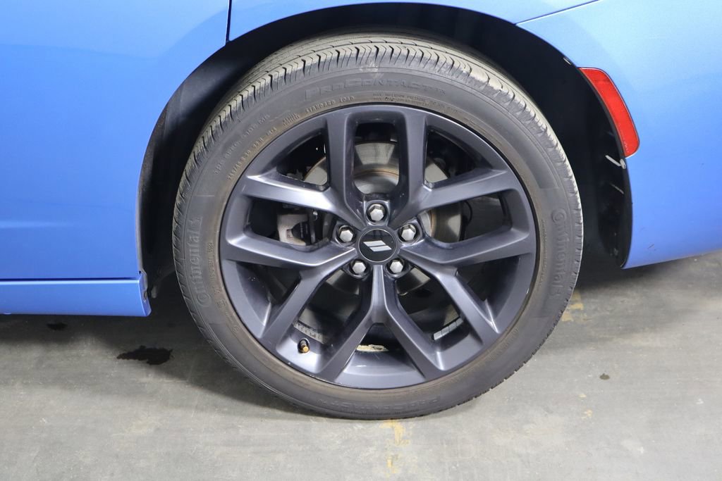Used 2019 Dodge Charger SXT w/ Blacktop Package RWD image 42