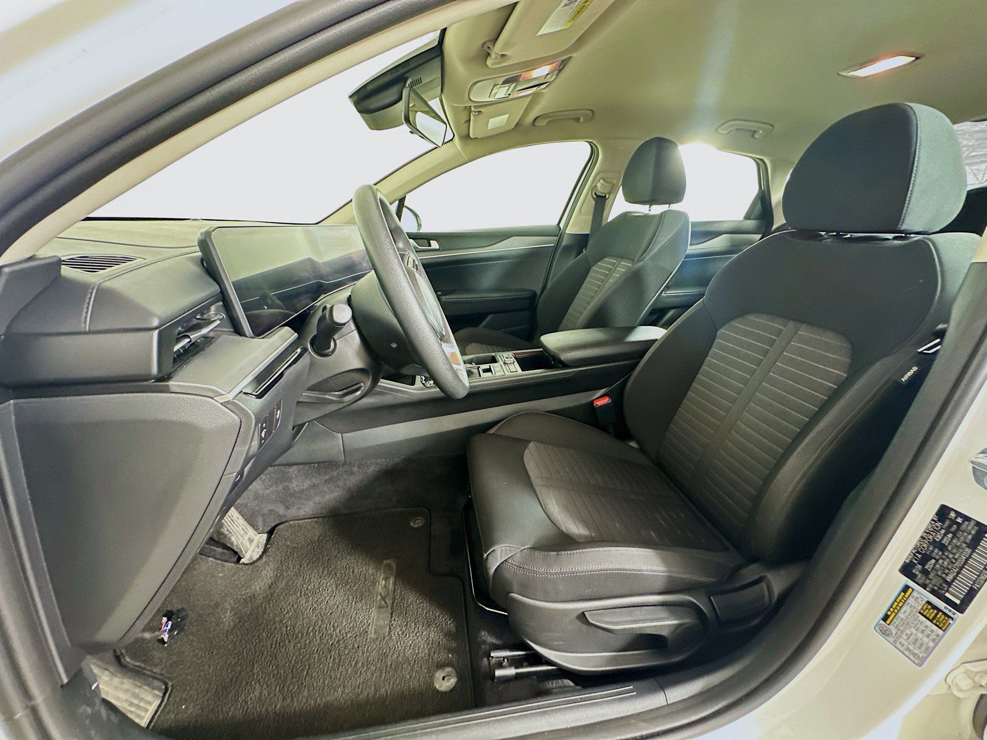 Used 2025 Kia K5 LXS image 13