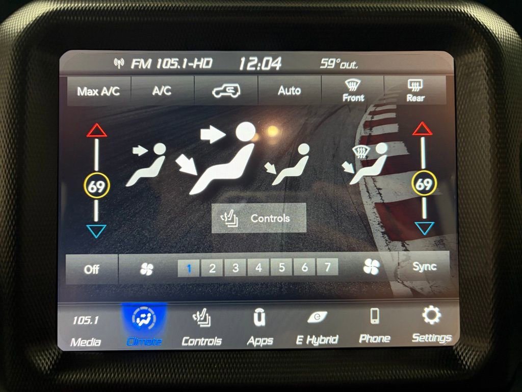 Used 2021 Jeep Wrangler Unlimited Rubicon 4xe w/ Steel Bumper Group image 27