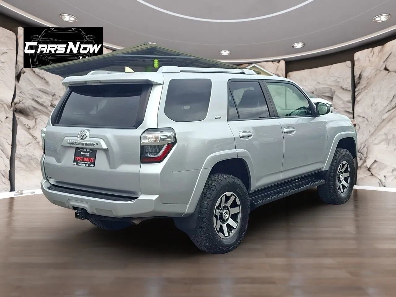 Used 2017 Toyota 4Runner SR5 image 6