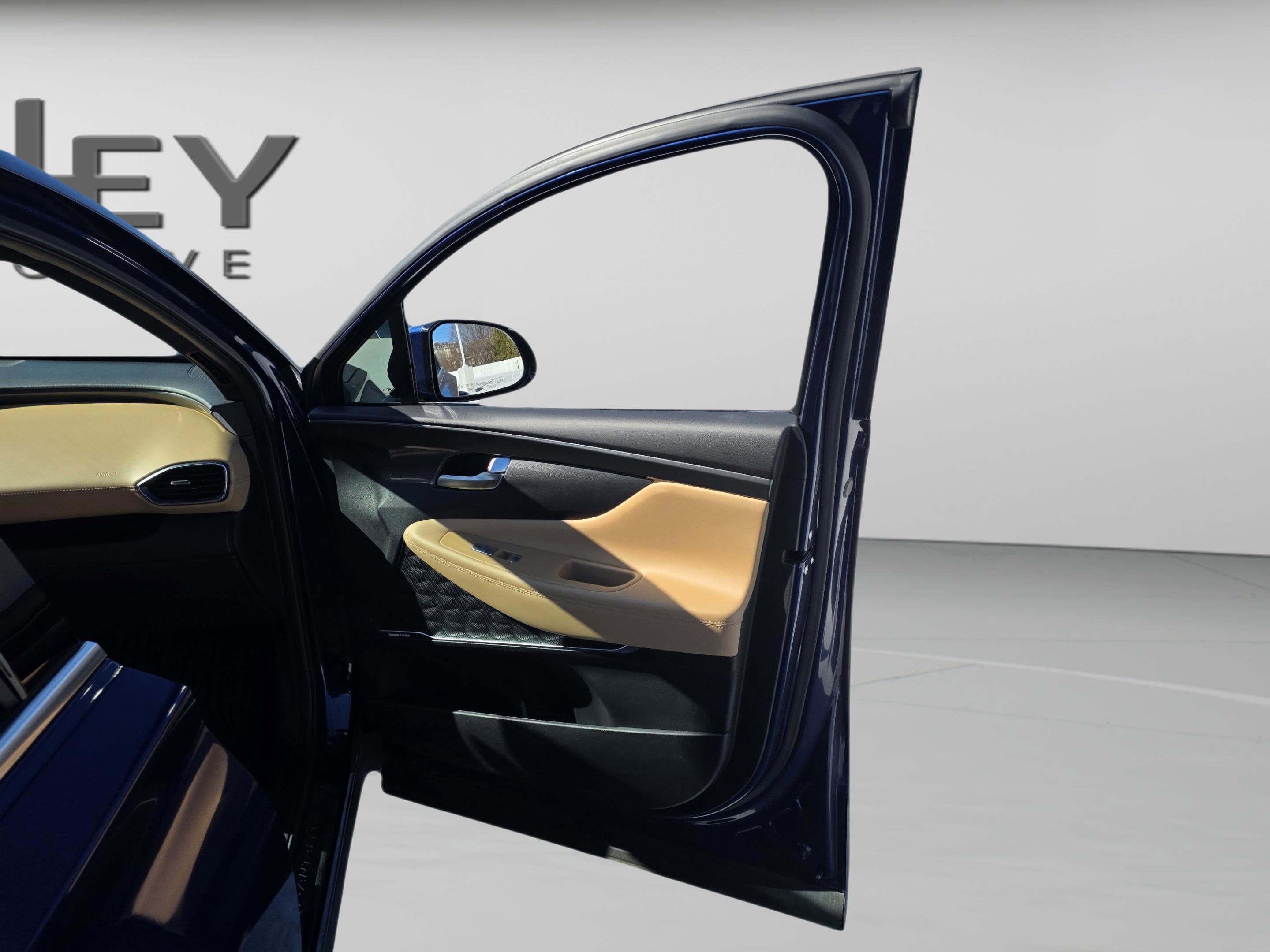 Used 2023 Hyundai Santa Fe Calligraphy image 23