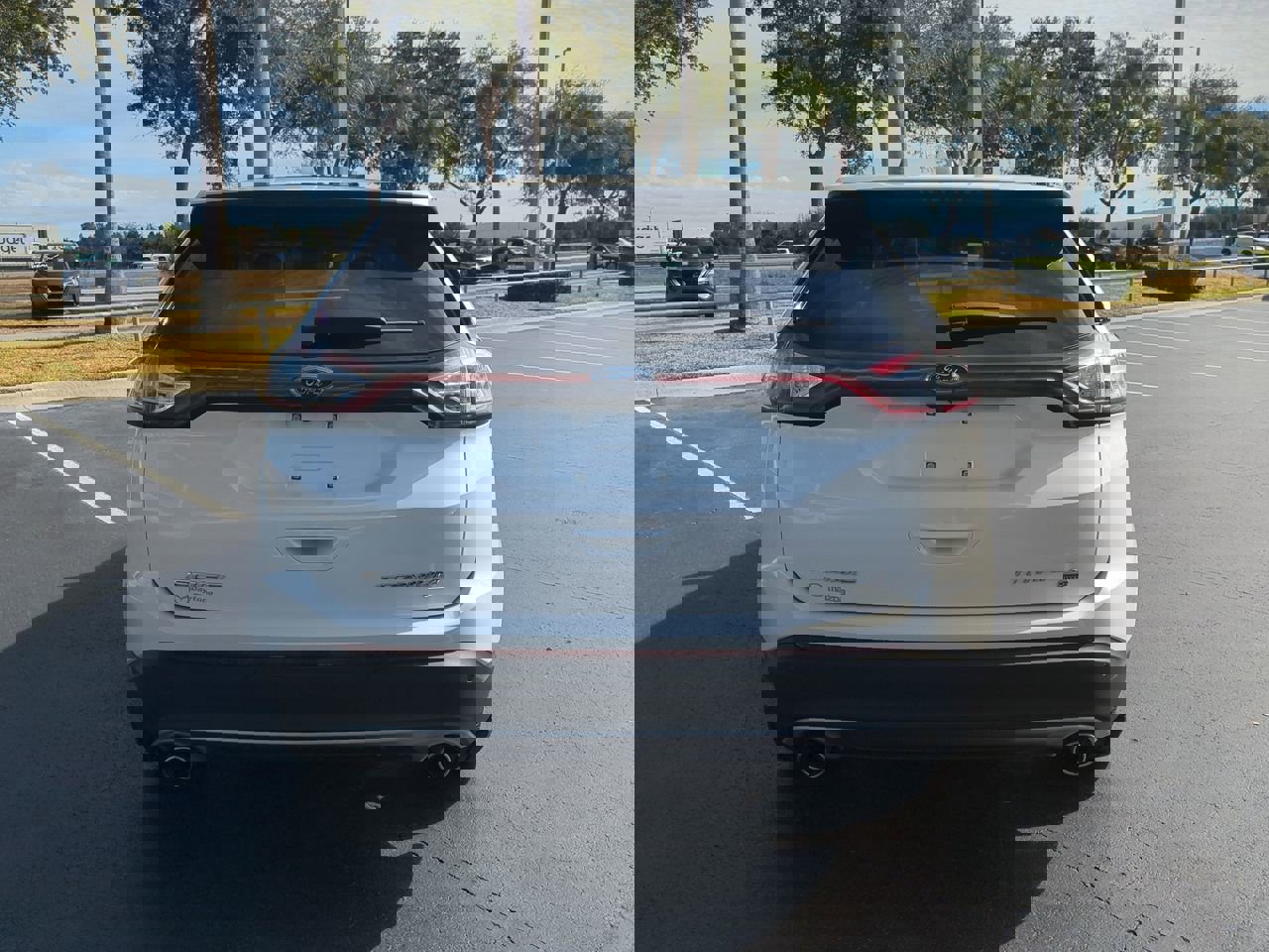 Used 2018 Ford Edge Titanium w/ Equipment Group 301A image 5