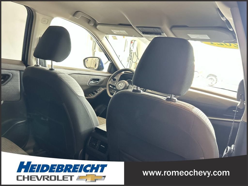 Used 2021 Nissan Rogue SV AWD/4WD image 33