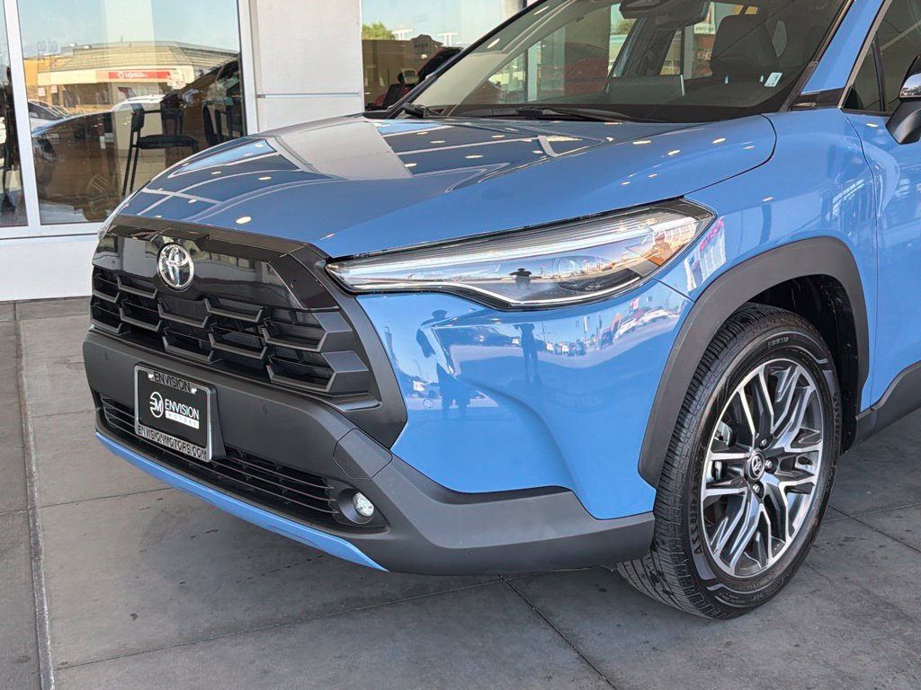 Certified 2026 Toyota Corolla Cross XLE FWD image 3