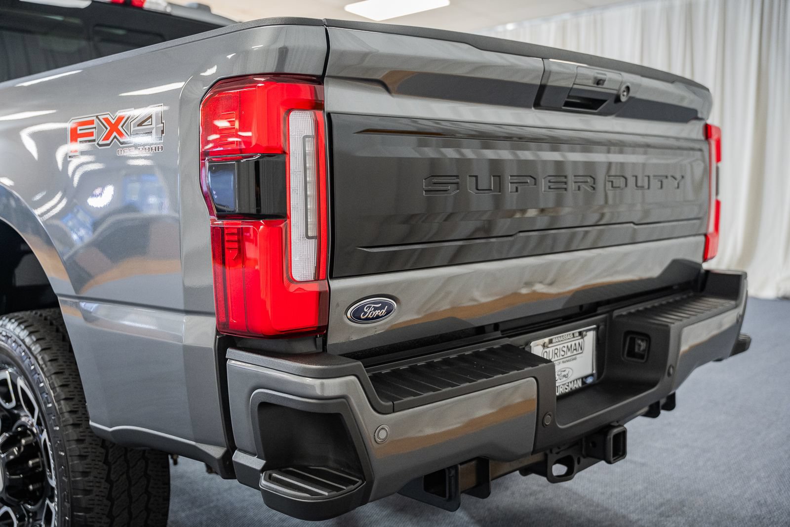 Certified 2025 Ford F250 Platinum AWD/4WD image 6