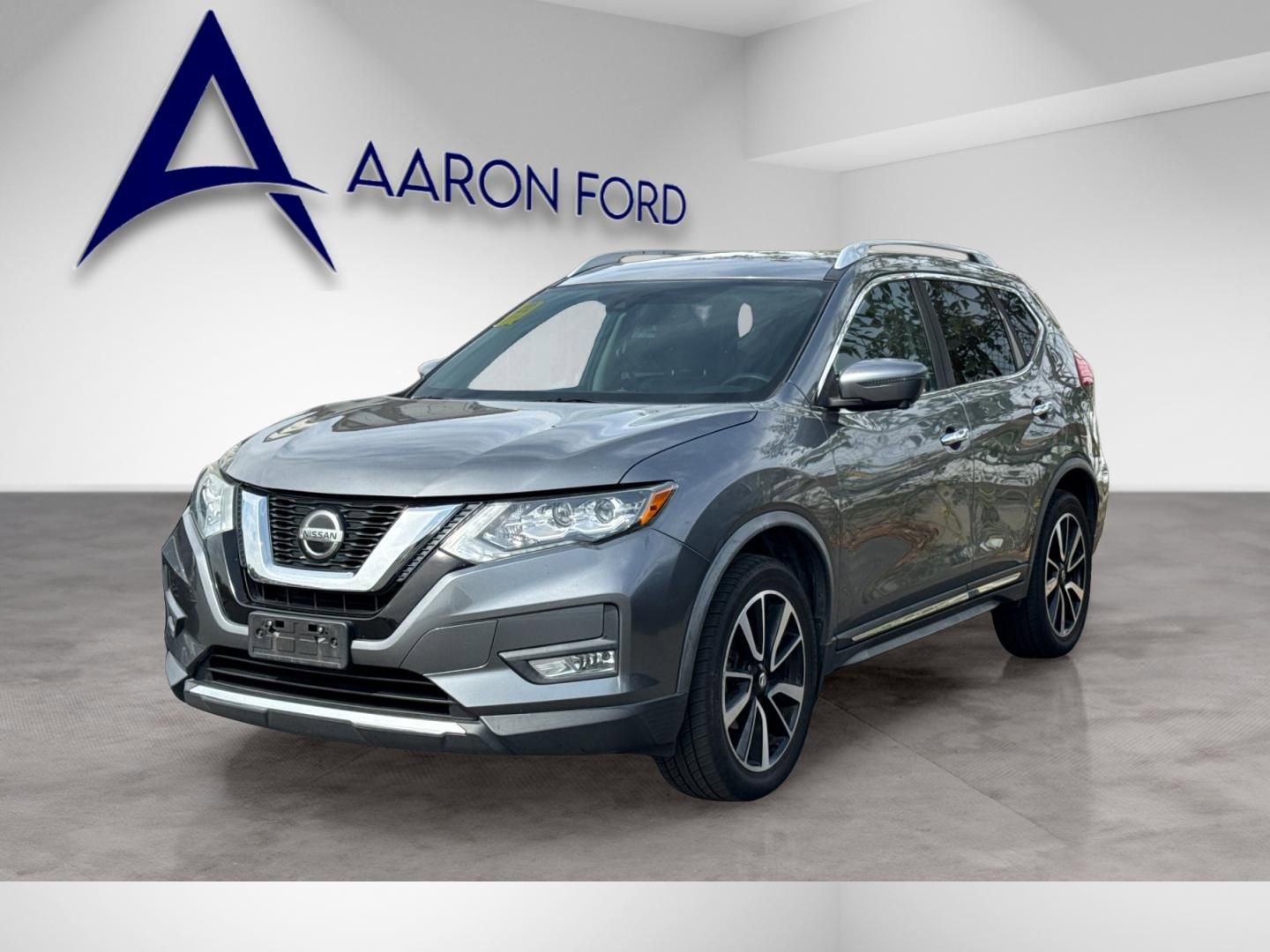 Used 2018 Nissan Rogue SL w/ Premium Package AWD/4WD image 2