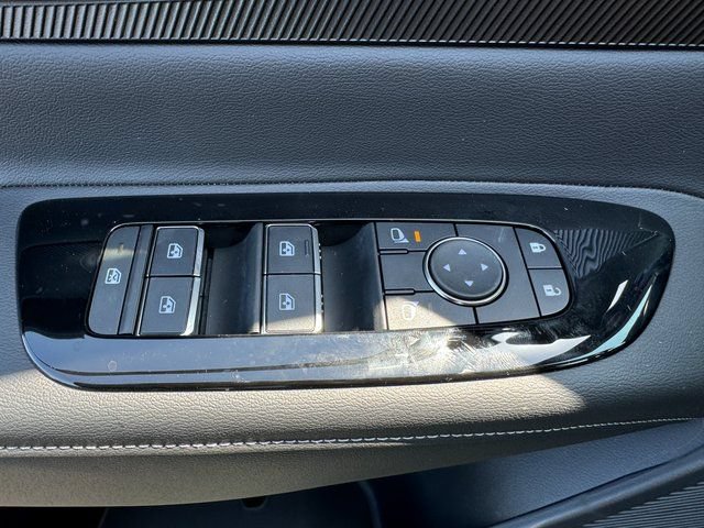 Certified 2025 Nissan Murano SV AWD/4WD image 13