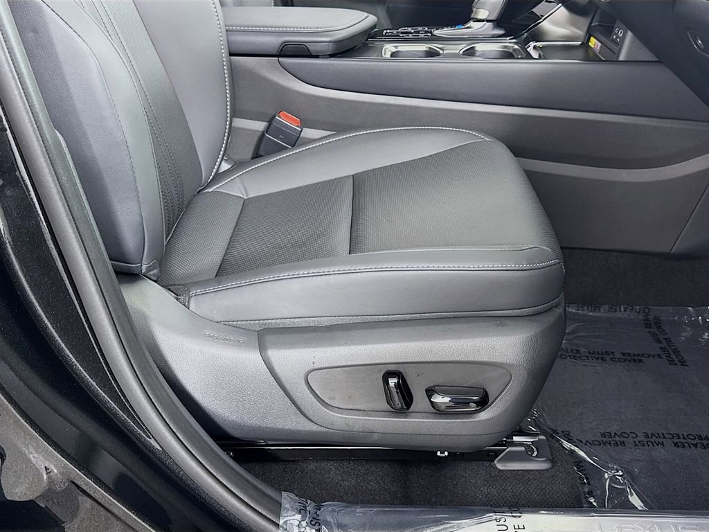 Used 2025 Lexus NX 350 AWD w/ Accessory Package (2T) image 36