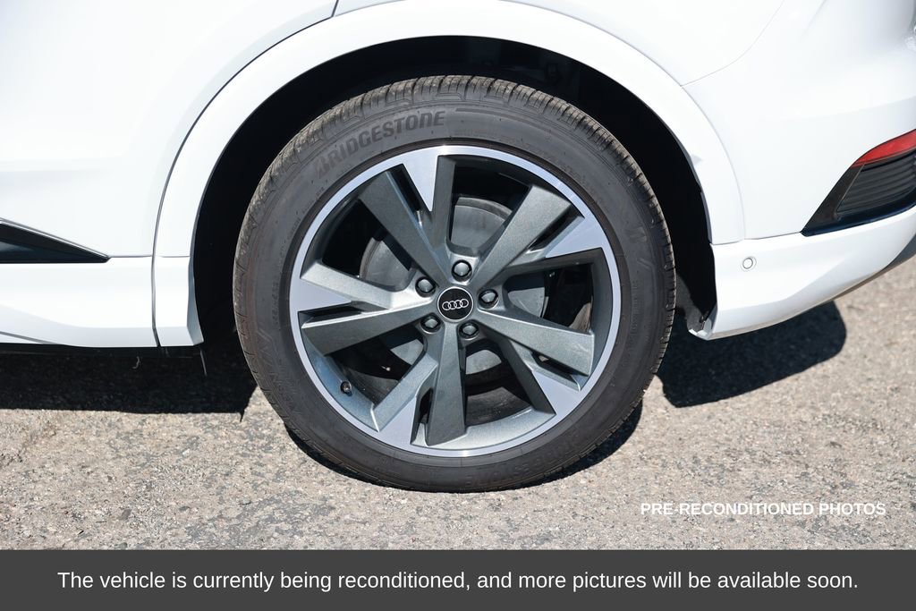 Used 2024 Audi Q4 e-tron Premium Plus w/ Premium Plus image 10