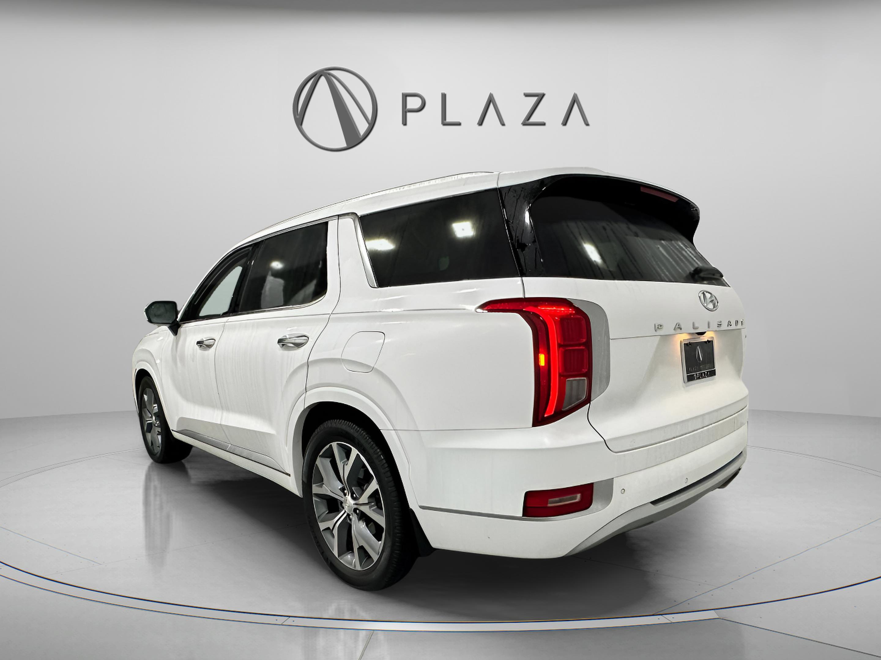 Used 2021 Hyundai Palisade Limited image 3