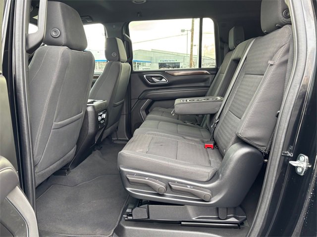Used 2023 GMC Yukon XL SLE image 25
