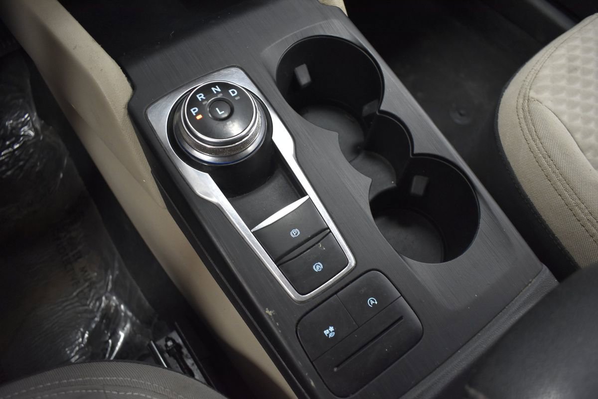 Used 2020 Ford Escape SE image 23