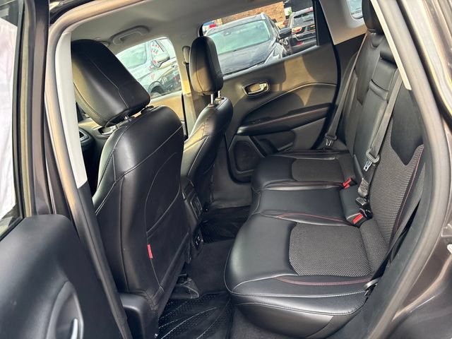 Used 2017 Jeep Compass Trailhawk AWD/4WD image 17