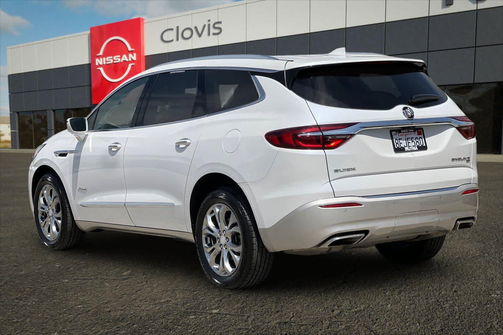Used 2018 Buick Enclave Avenir w/ Avenir Technology Package AWD/4WD image 7