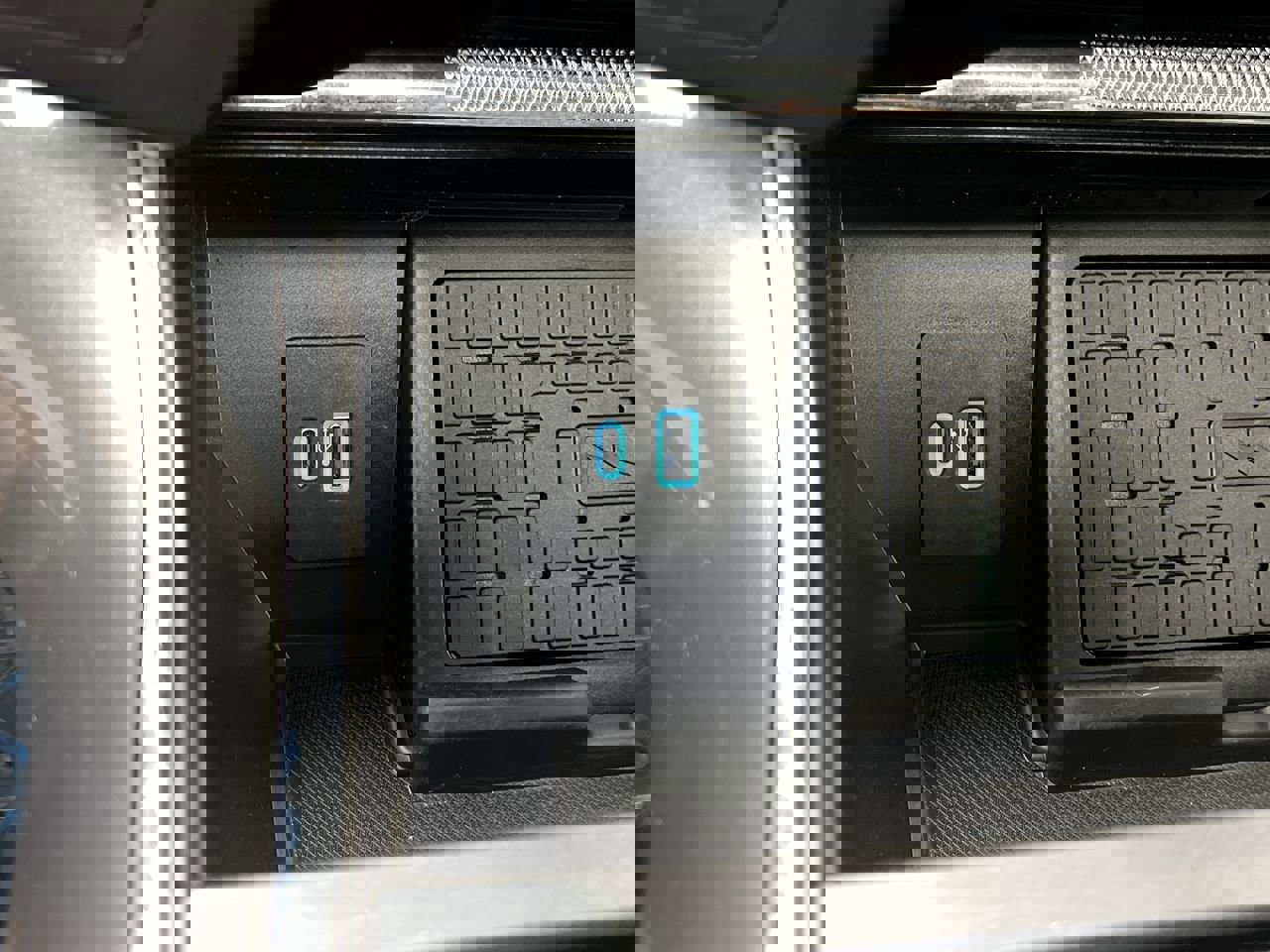 Used 2023 Ford F150 Lariat w/ Equipment Group 502A High image 26