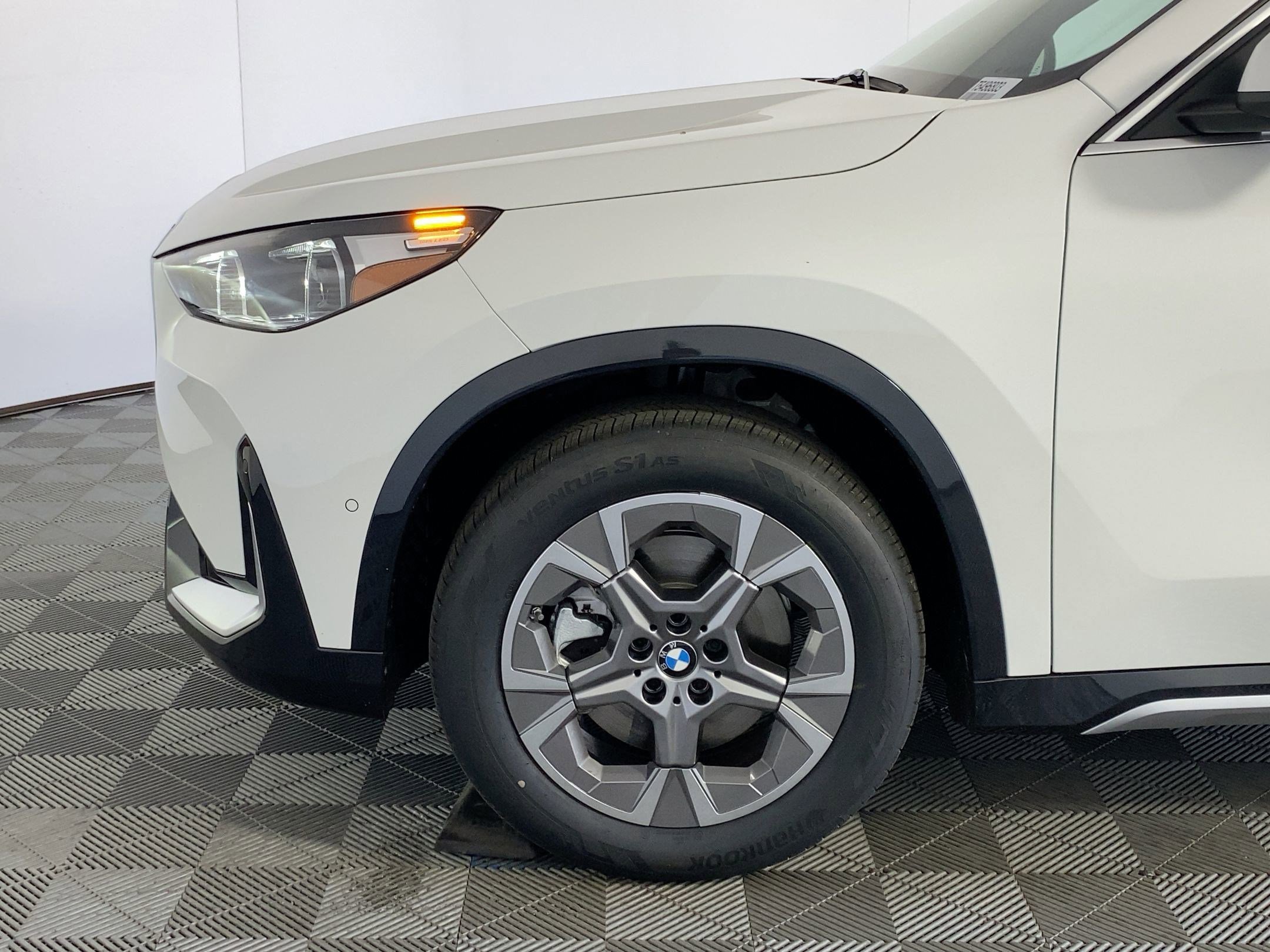 Used 2026 BMW X1 xDrive28i w/ Convenience Package image 9