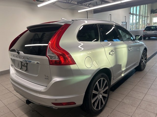 Used 2017 Volvo XC60 T6 Inscription w/ Preferred Option Package image 7