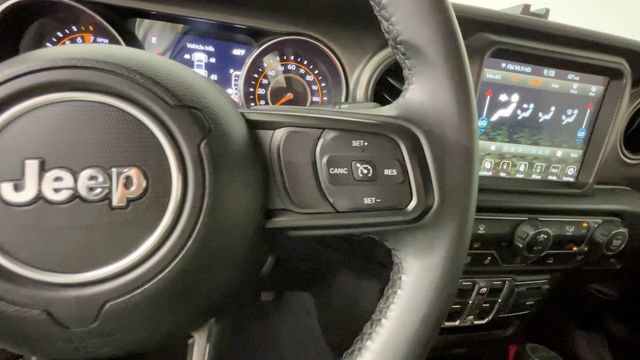 Used 2022 Jeep Gladiator Sport AWD/4WD image 23