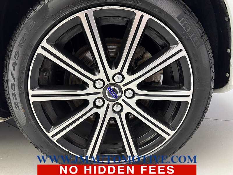 Used 2018 Volvo S60 T5 Inscription Platinum AWD/4WD image 9