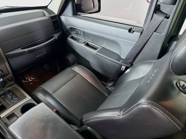 Used 2012 Jeep Liberty Limited w/ Tire & Wheel Group AWD/4WD image 22