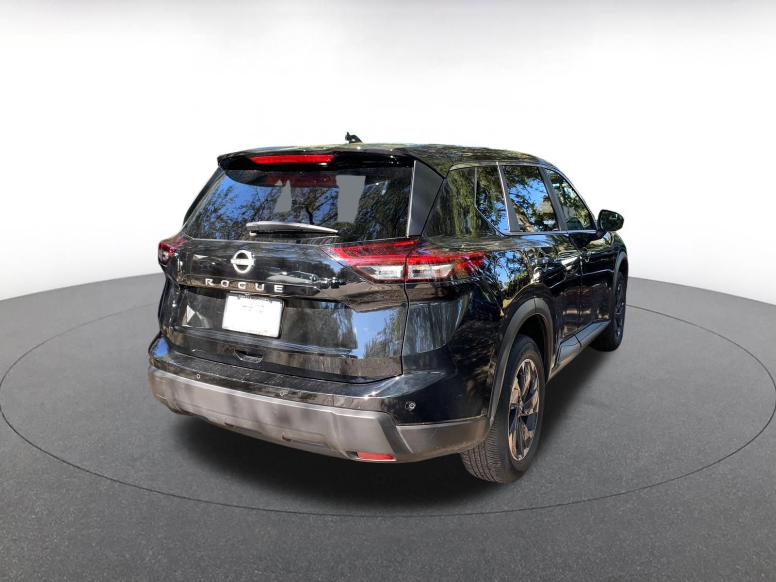 Used 2025 Nissan Rogue SV image 7