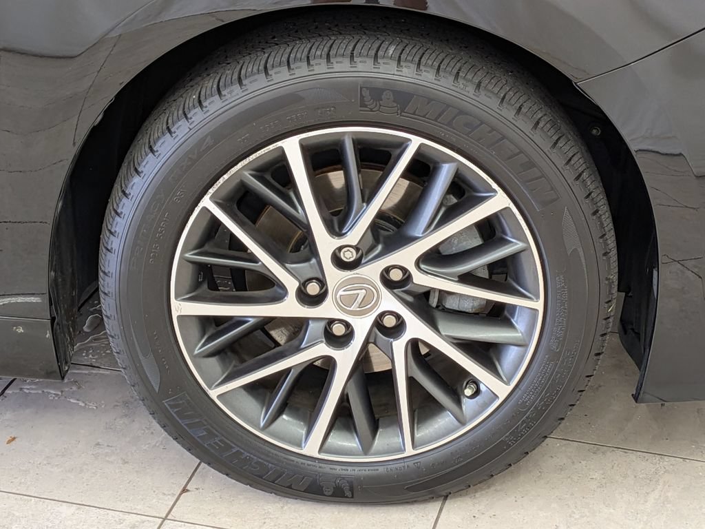 Used 2017 Lexus ES 350 w/ Luxury Package FWD image 12