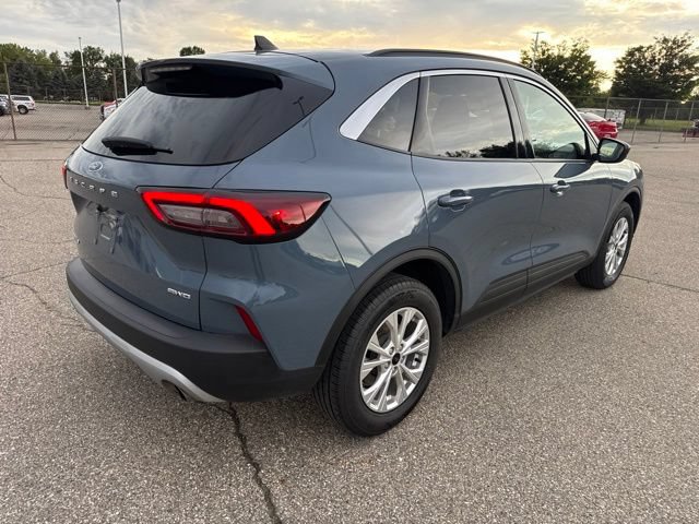 Used 2023 Ford Escape Active AWD/4WD image 9