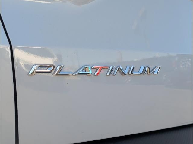 New 2025 Ford Escape SE image 36