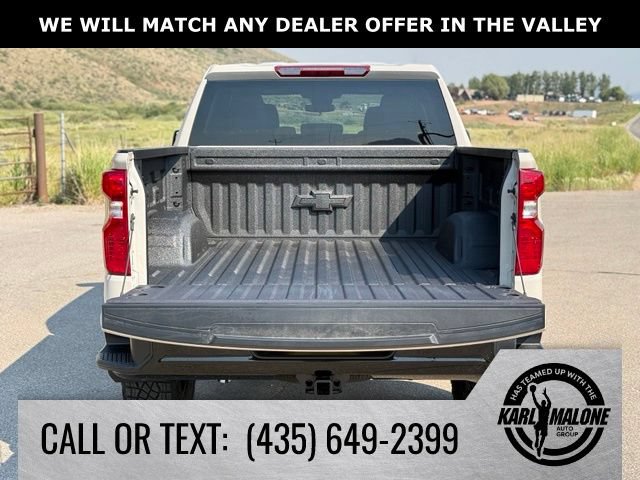 New 2026 Chevrolet Silverado 1500 Custom Trail Boss w/ Dark Appearance Package AWD/4WD image 5