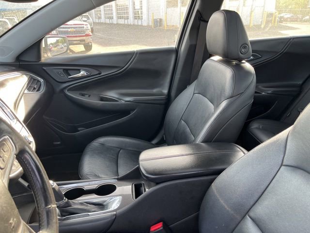 Used 2016 Chevrolet Malibu LT w/ Leather Package image 10