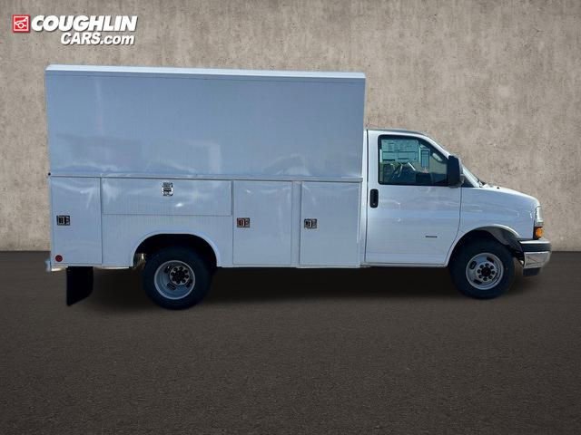 New 2025 Chevrolet Express 3500 w/ Power Convenience Package
