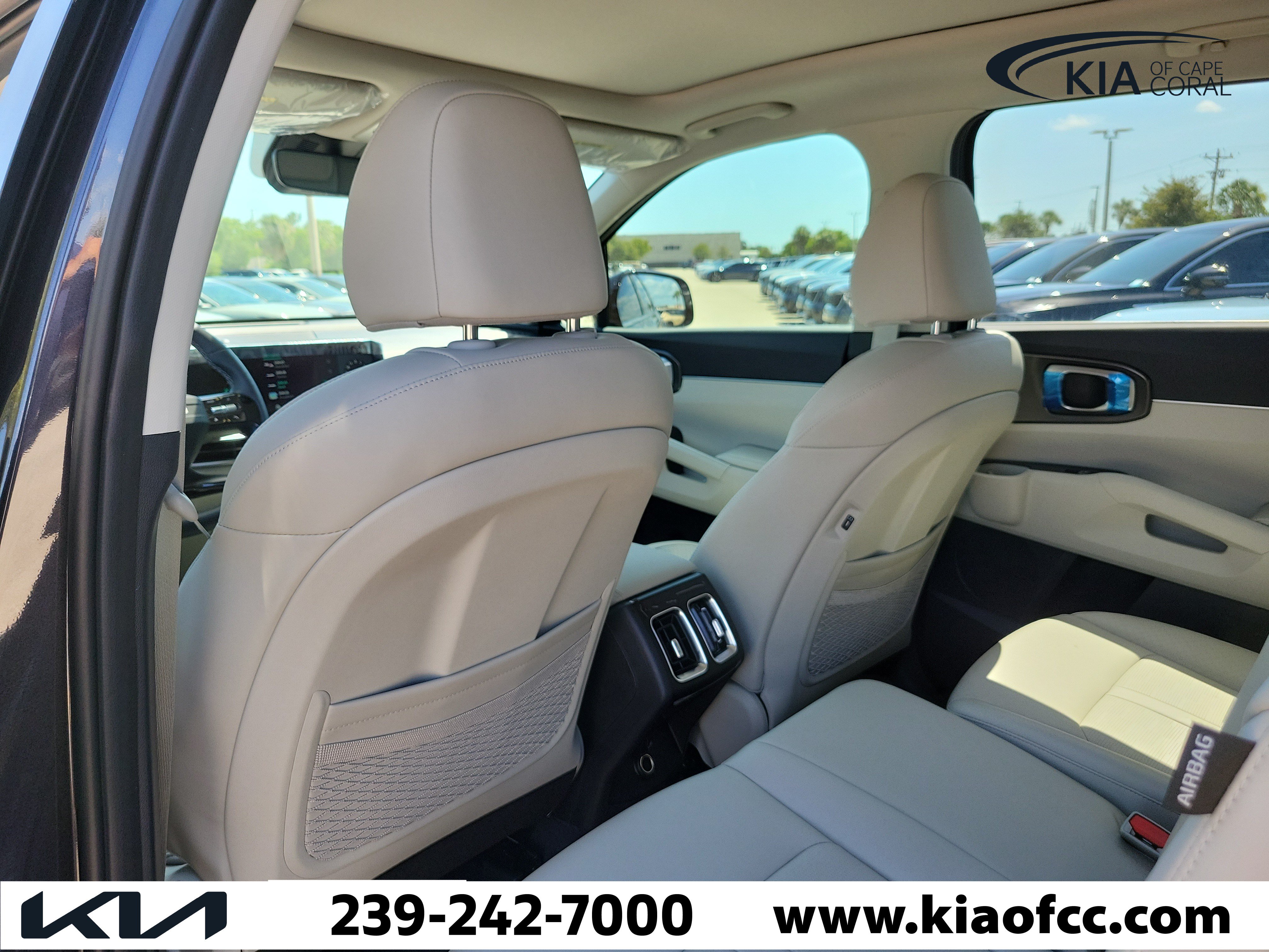 New 2026 Kia Sorento S w/ S Panoramic Sunroof Package FWD image 12