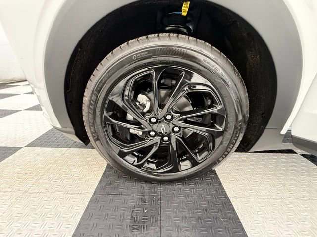 New 2027 Chevrolet Bolt RS FWD image 9
