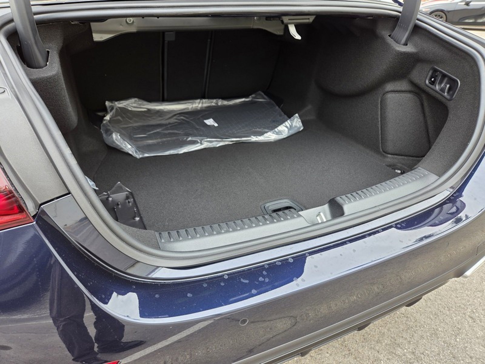 New 2026 Mercedes-Benz E 350 Sedan image 14