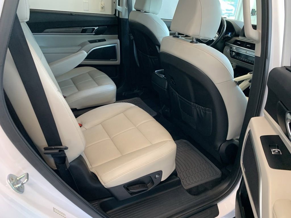 Used 2022 Kia Telluride EX w/ EX Premium Package AWD/4WD image 16
