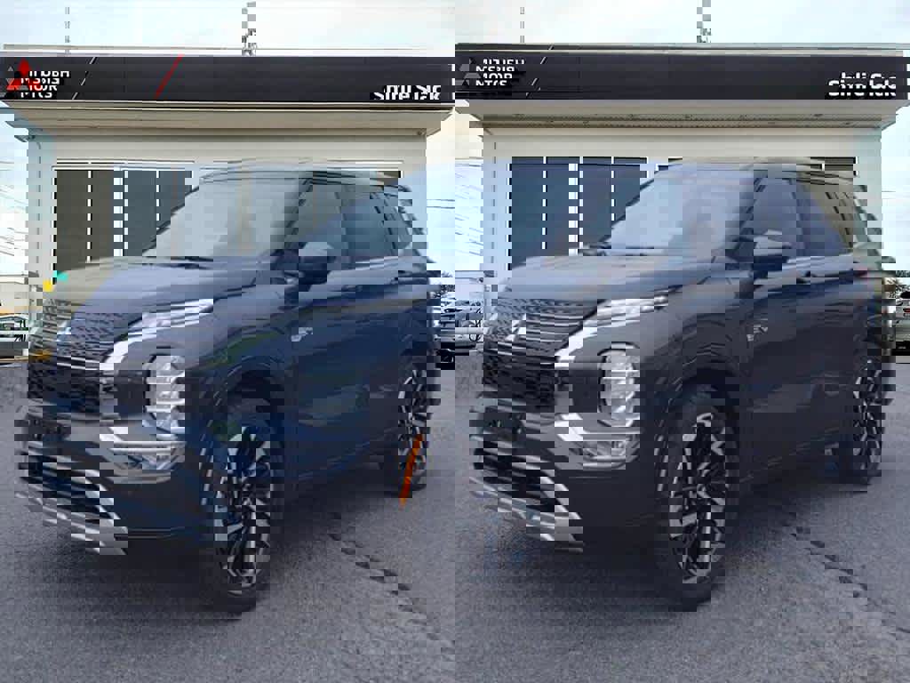 New 2025 Mitsubishi Outlander SE image 1